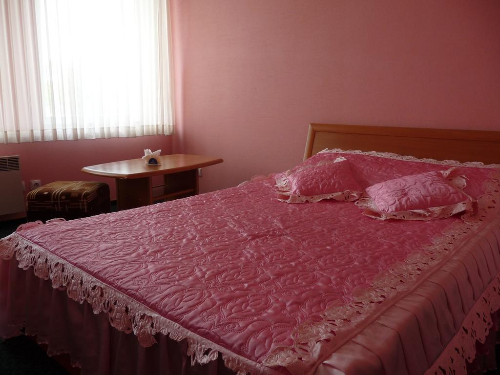 Skaistaziede Hotell Šiauliai Rum bild