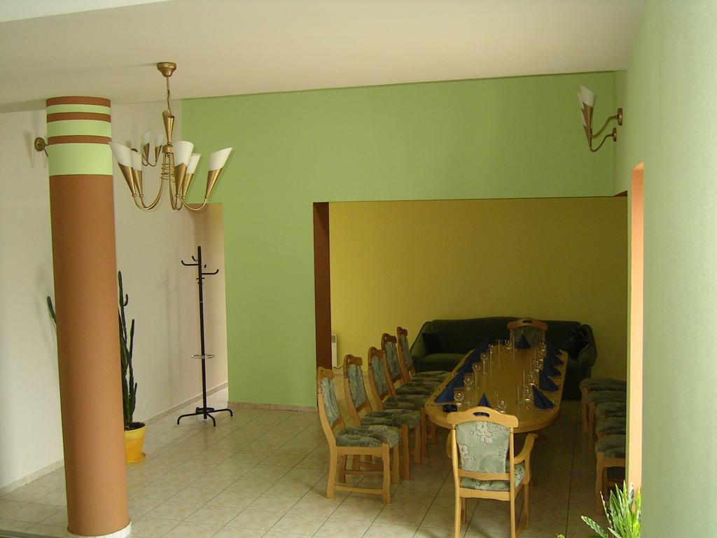 Skaistaziede Hotell Šiauliai Rum bild